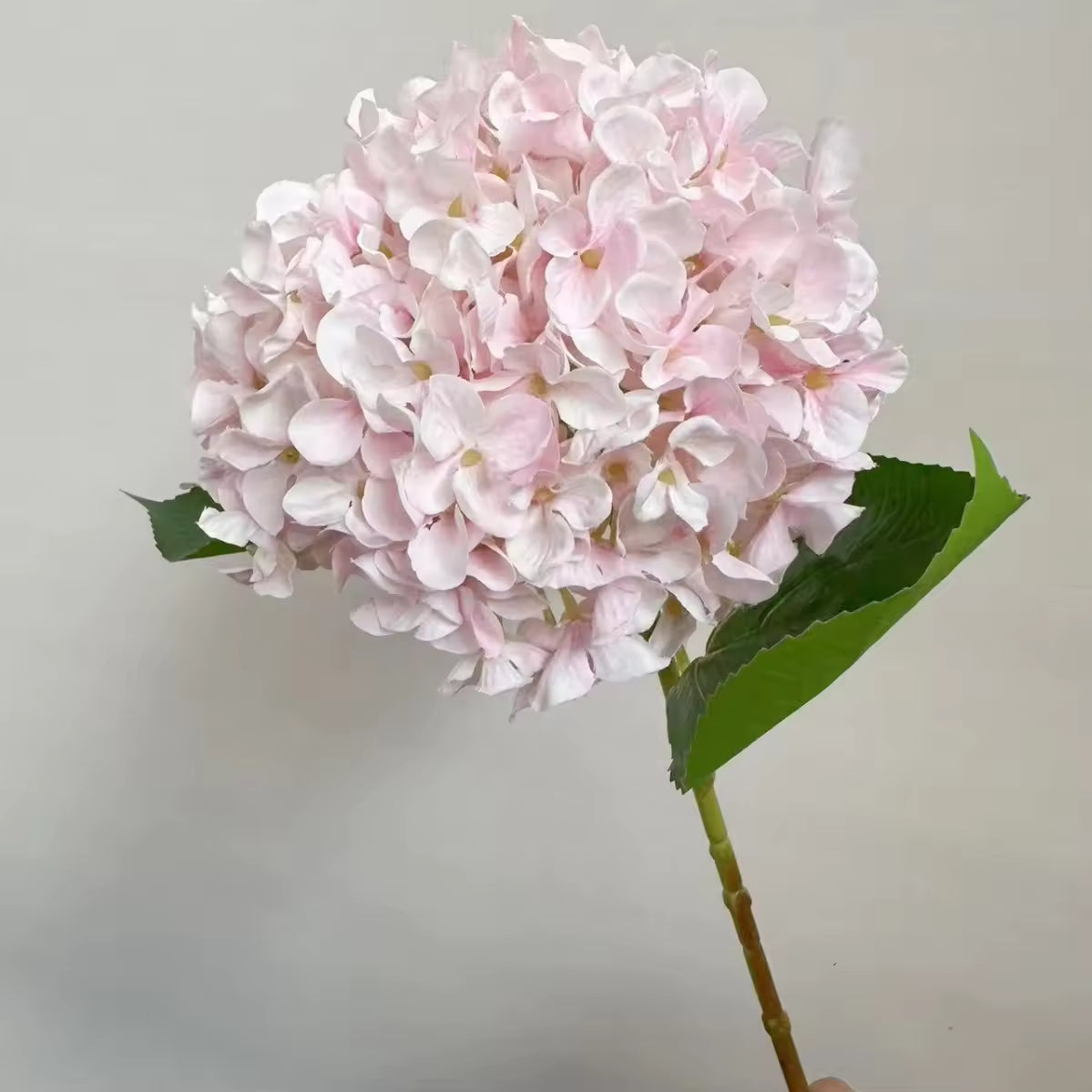 Realistic Artificial Hydrangea Stem