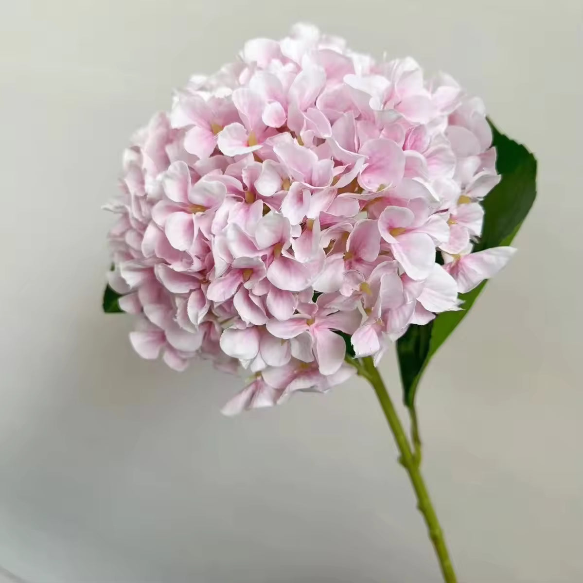 Realistic Artificial Hydrangea Stem