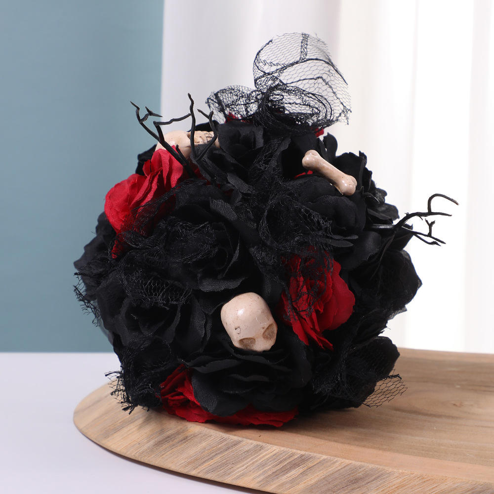 Gothic Skull Rose Bouquet – Dark Red & Black Halloween Flowers
