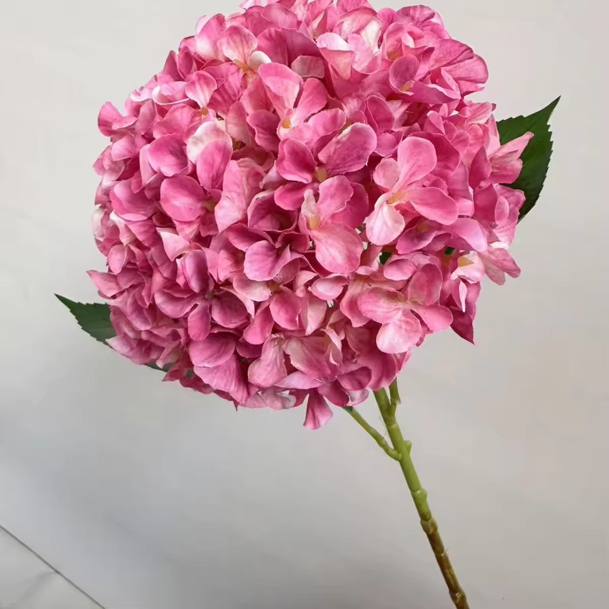 Realistic Artificial Hydrangea Stem